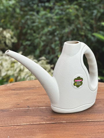 SANREMO PLASTIC WATERING CAN 2L